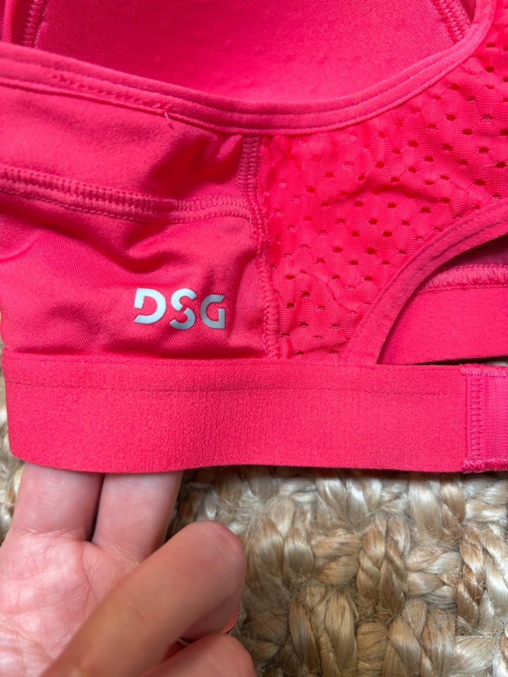 DSG Adjustable Sports Bra - Picture 2 of 4